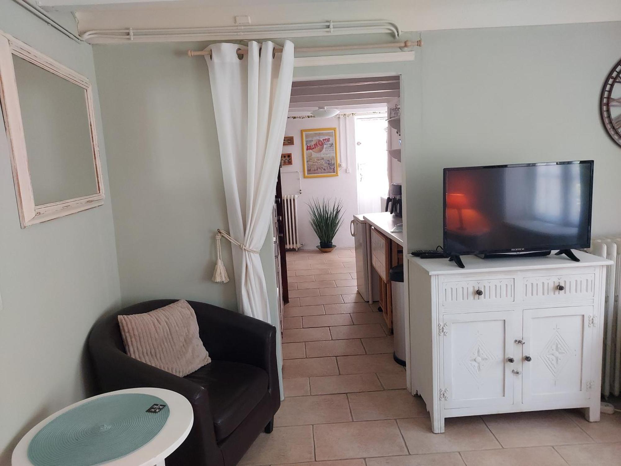 Charming Two Bedroom Gite With Beautiful Gardens Confolens Exteriér fotografie